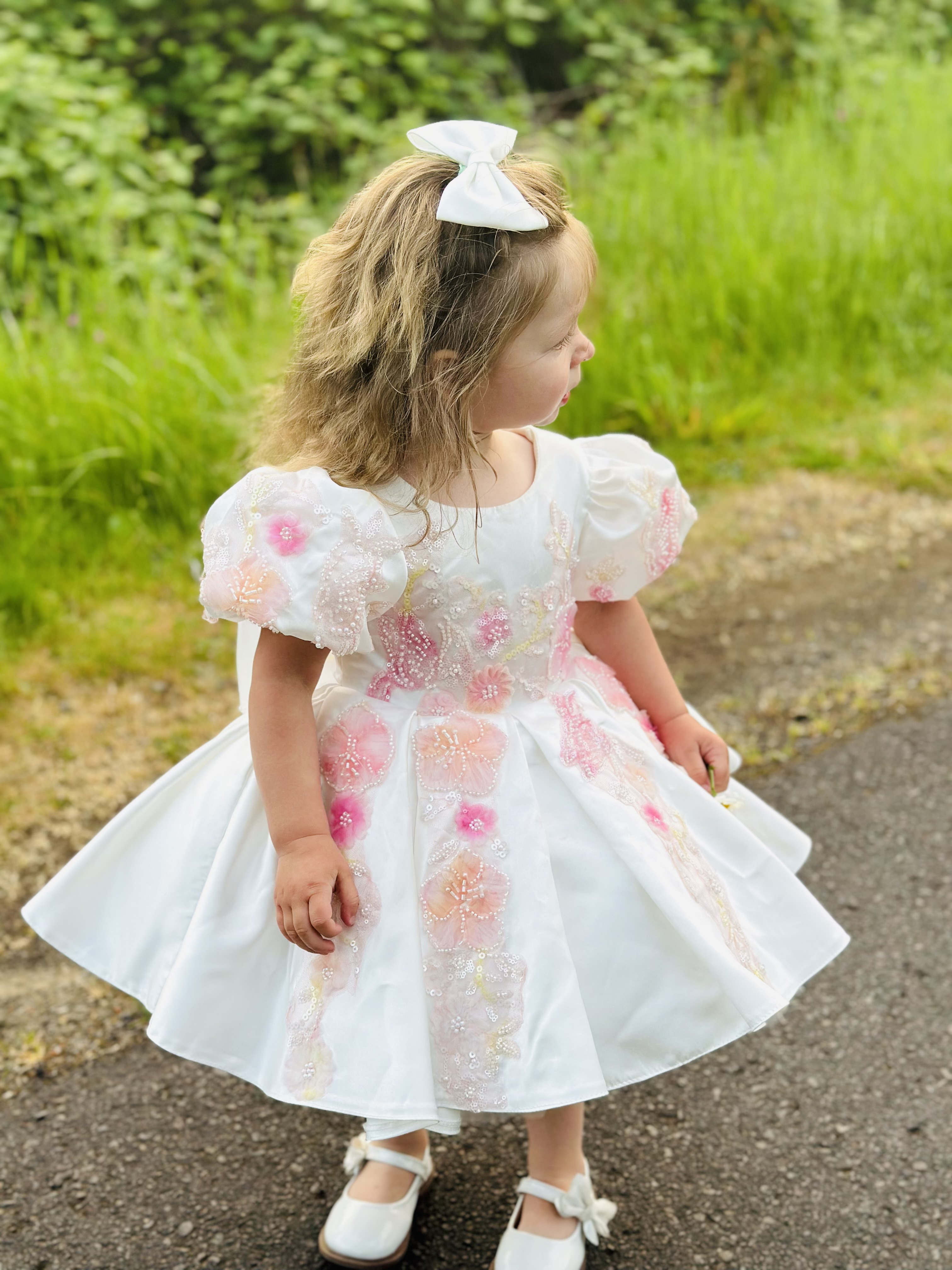 How to Choose the Perfect 1st Birthday Dress: A Complete Guide for Style & Comfort